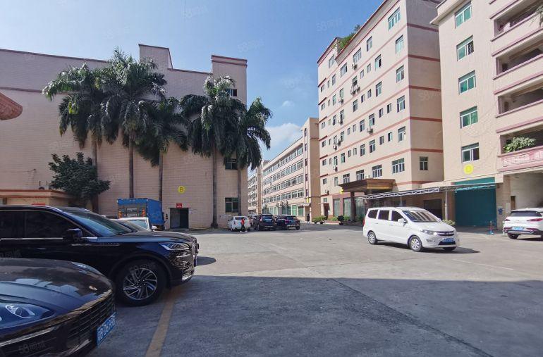 平湖辅城坳工业区原房东2000平厂房仓库出租100平起可分组