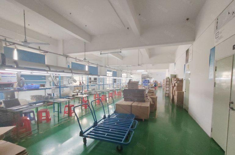 龙岗六约工业园二楼厂房800平方出租大小可分租形象好易招工