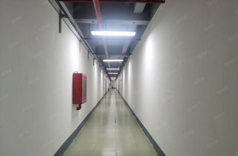 横岗六约小面积85平138平450平现成装修厂房出租