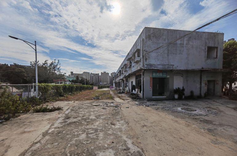 深圳龙岗区平湖华南城禾花地铁口工业区内私家菜馆会所餐饮店出租