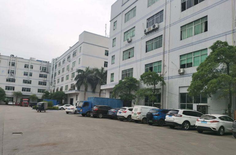 龙岗宝龙高新产业园宝龙地铁口2600平4380平厂房出租