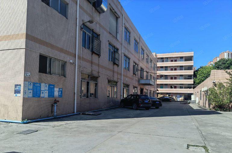 平湖新出独院一楼2000平方厂房仓库出租可分租空地大交通方便