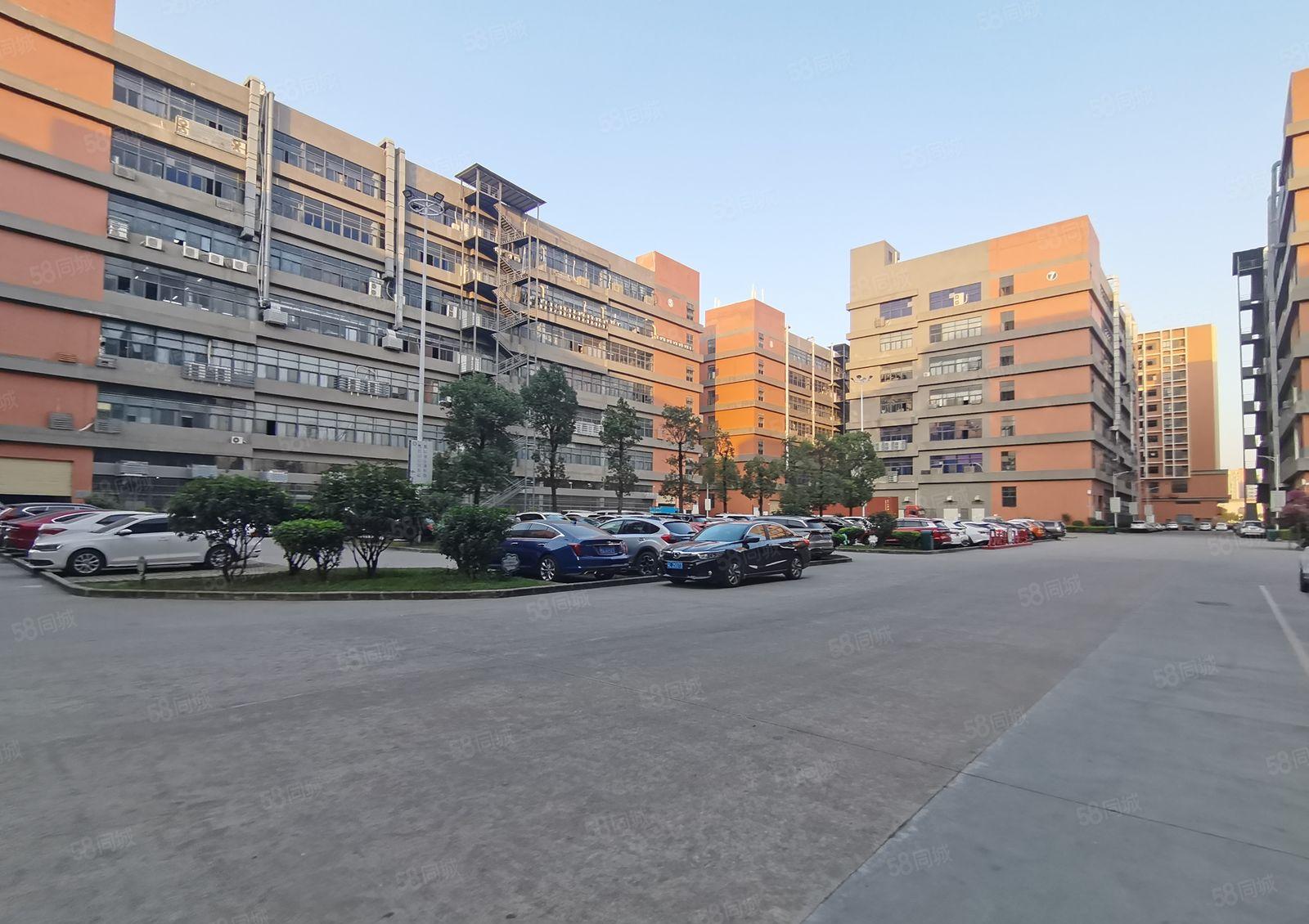 平湖辅城坳工业区独院5200平原房东精装修25元出租可办环评