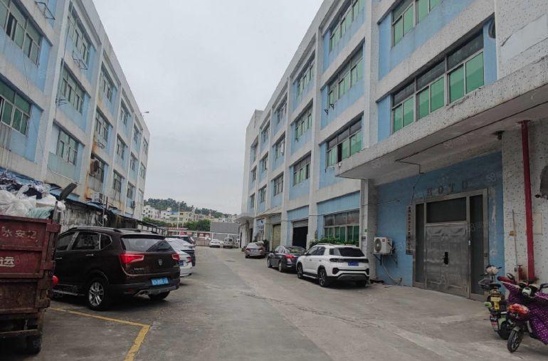 厂房出租14号线坳背地铁口1650平，带精装修办公室只租20