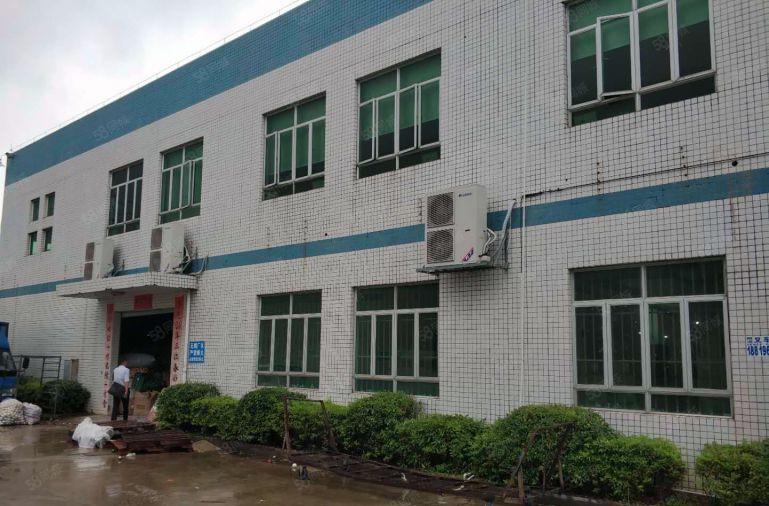 横岗荷坳地铁站附近一楼400平原房东厂房出租院子大