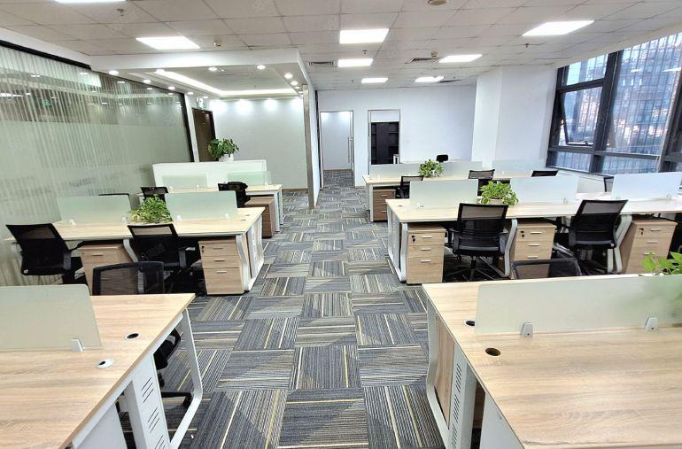 横岗永湖地铁站旁260平精装办公室原房东直租带家具