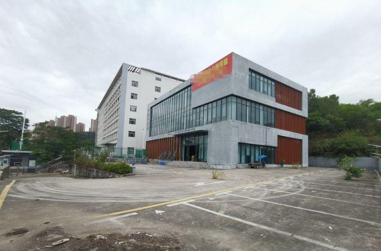 原房东独院2300平米实际面积出租精装办公室一楼7米行业不限