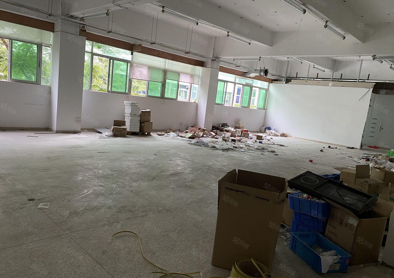 横岗坳背二楼带装修厂房出租面积860可分租