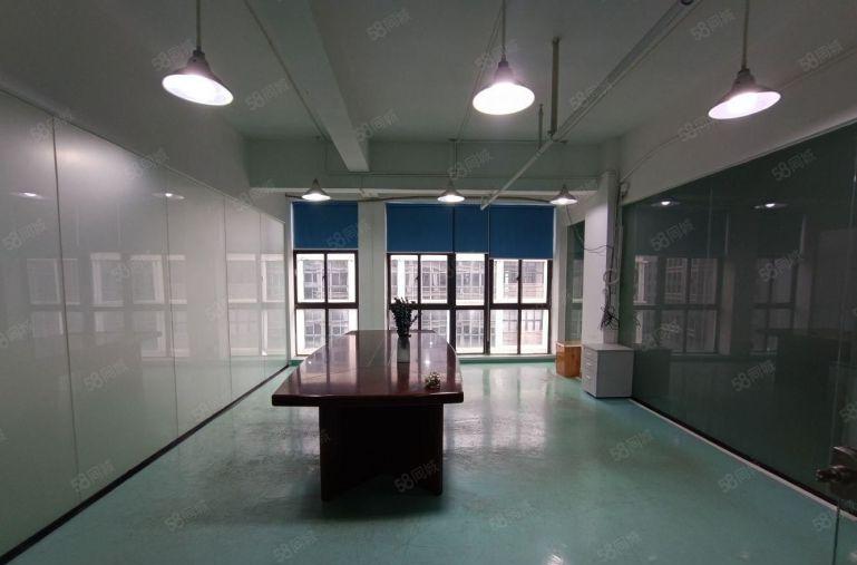 平湖辅城坳原房东精装修1000平办公室加无尘车间厂房低价出租