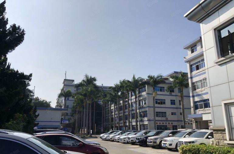 南联第五工业区新出楼上整层1000平带精装办公室仓库厂房出租