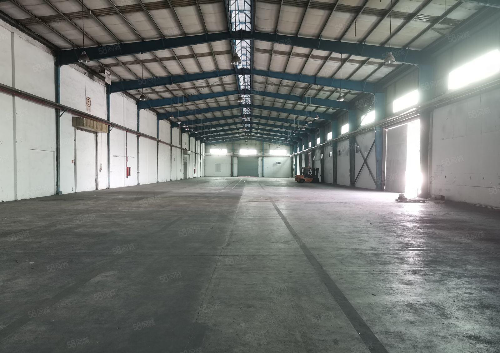 龙岗宝龙高新工业园原房东钢结构厂房仓库4000平方带卸货平台