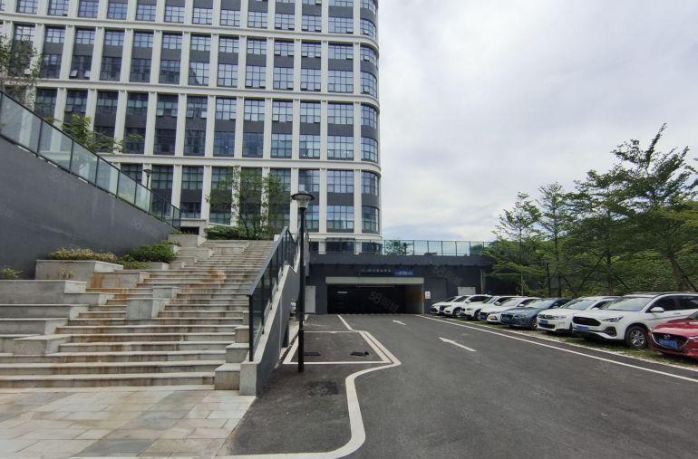 龙岗坂田地铁站楼上500平方精装修办公室厂房仓库出租