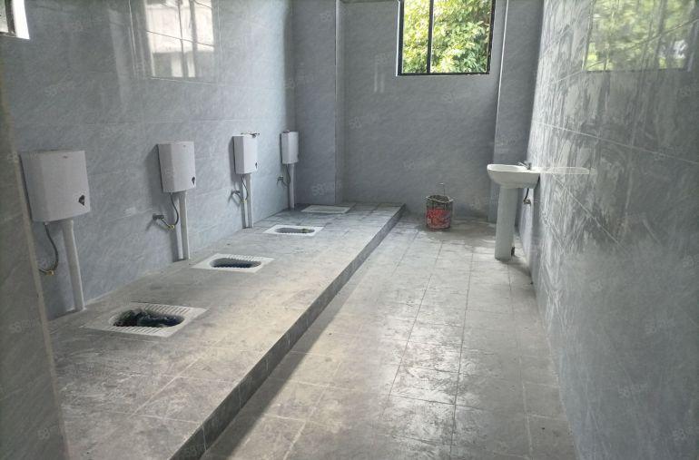 龙岗平湖！1150平！电商产业园！倾心升级办公厂房出租！