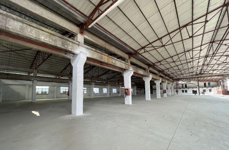 平湖原房东单一层滴水8米钢构4500平分租现成行车空地大