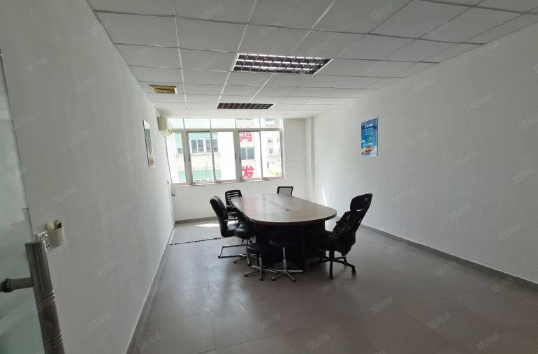 龙岗爱联地铁口新出楼上带精装修1350平厂房出租分租无转让费