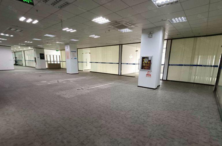 地铁口附近电商园楼上1000平办公仓库低价出租 现成装修