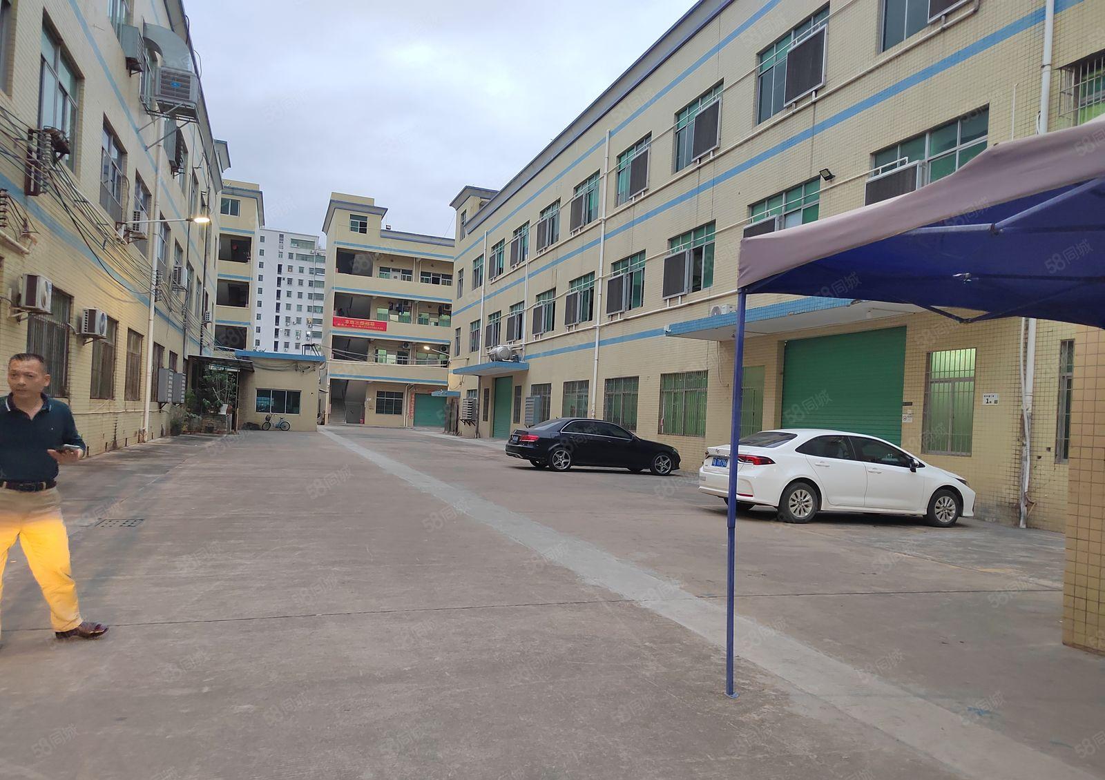 龙岗中心城原房东楼上1300平精装修厂房出租实际面积空地大