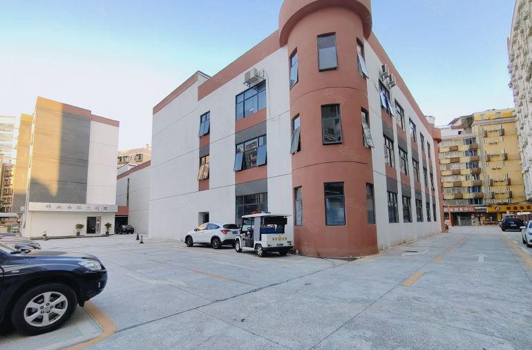 龙岗平湖地铁口300平方电商办公室出租大小可分租精装修仓储