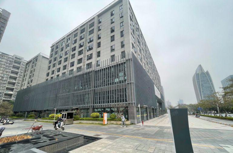 300起租平湖华南城地铁口5000平厂房仓库写字楼办公室出租