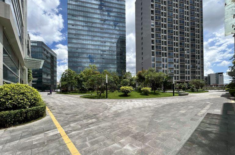 龙岗坂田地铁站旁2100平独栋带装修办公室出租 可分租