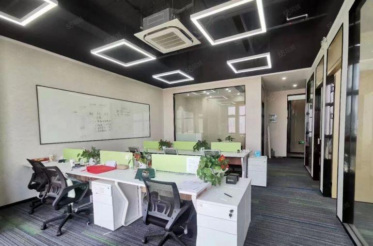 平湖禾花地铁口新出3楼658平方厂房仓库办公室出租