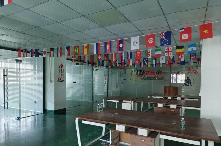 坪地外环高速旁原房东楼上1000平带精装修办公室仓库厂房出租