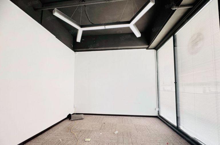 1000平起分龙岗地铁口8000平精装修办公仓库厂房出租分租