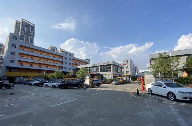 低价出租中心城地铁口大型电商园300平精装可生产可办公可分租