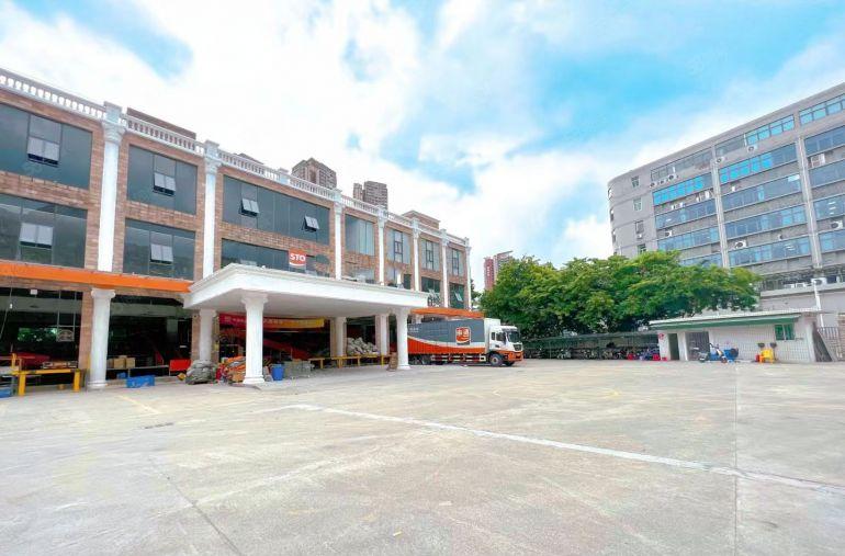 横岗永湖地铁站附近新出楼上150平带精装修红本厂房出租