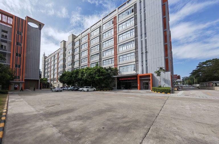 龙岗宝龙比亚迪旁单层面积3000平方原房东红本花园式厂房出租