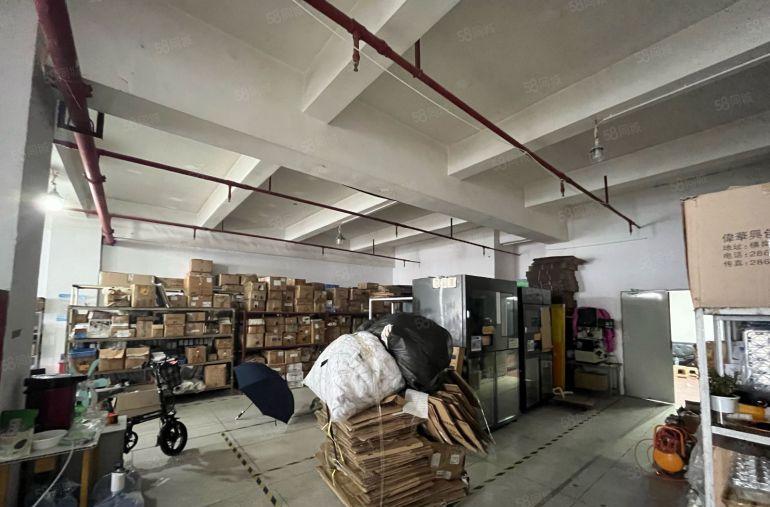 横岗六约地铁口大型园区出租带装修420平方，带消防喷淋