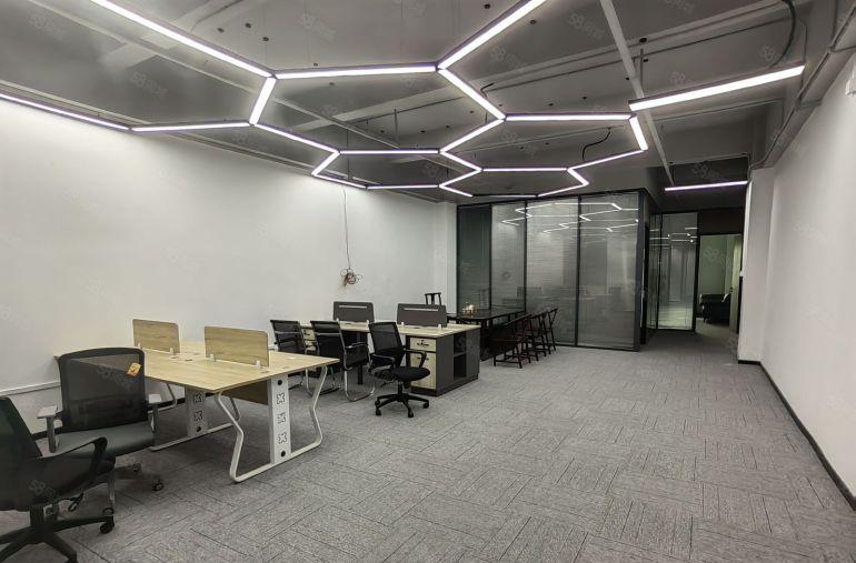 龙岗坂田创业园300平米办公室出租 小50平米起 原房东
