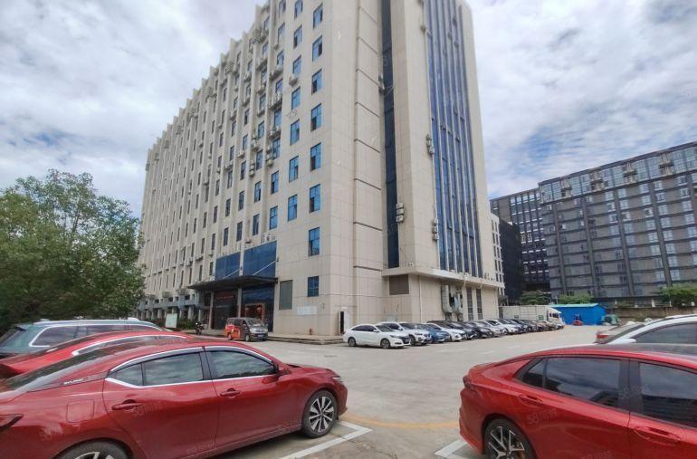 龙岗中心城地铁口工业园一楼880平方厂房仓库出租带卸货平台