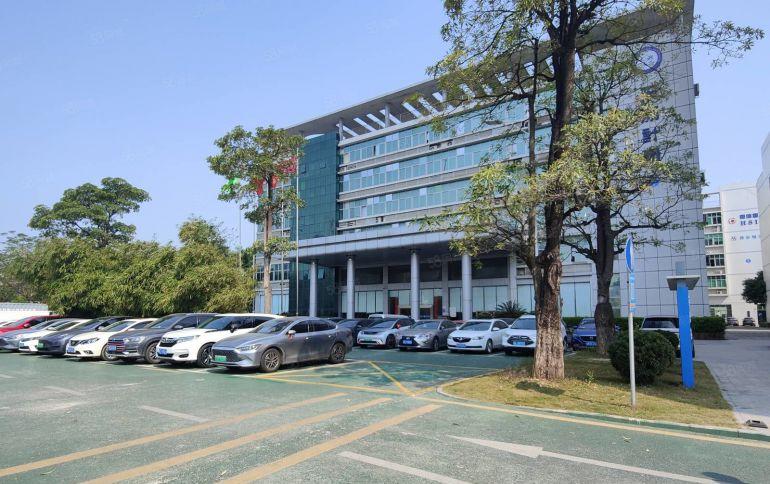 龙岗爱联大工业区楼上2000平带装修厂房仓库出租300起分租