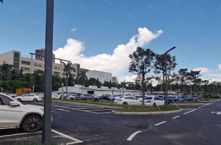 坂田，5100平，地铁口，空地大，原房东直租，厂房出租