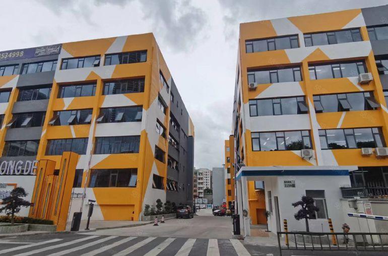 公摊小！价格美丽！坂田岗头100平厂房仓库低价出租