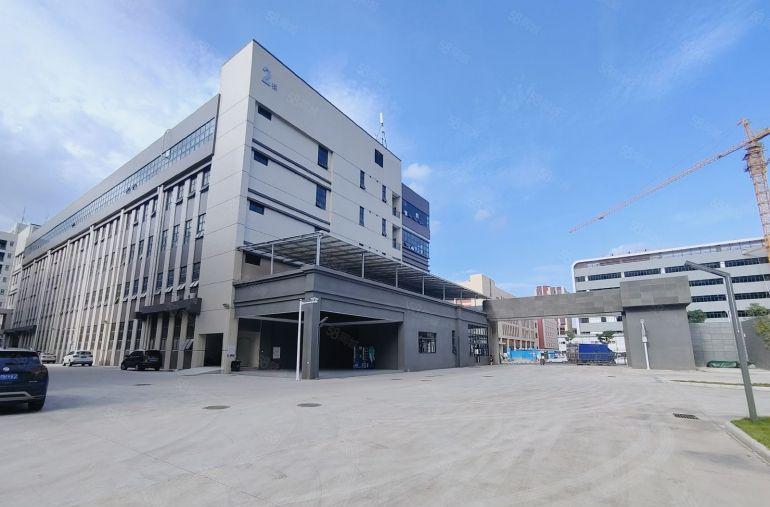 4百平起分租平湖富民工业园新出1300平厂房仓库出租交通便利