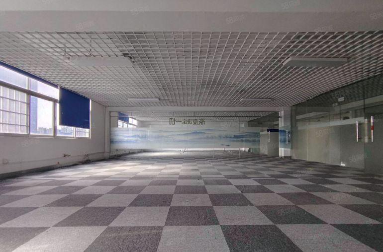 精装修 坂田地铁口2000平办公仓库出租一手房东直租8成实用