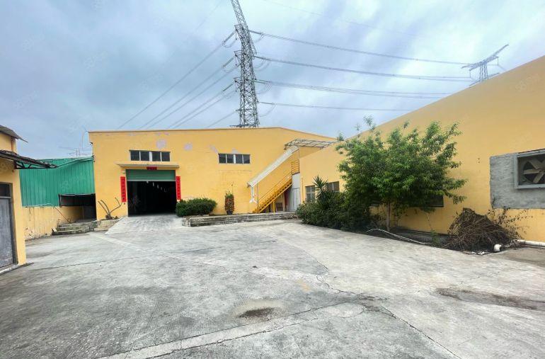 龙岗坪地六联5000平独院钢构厂房出租，可分租