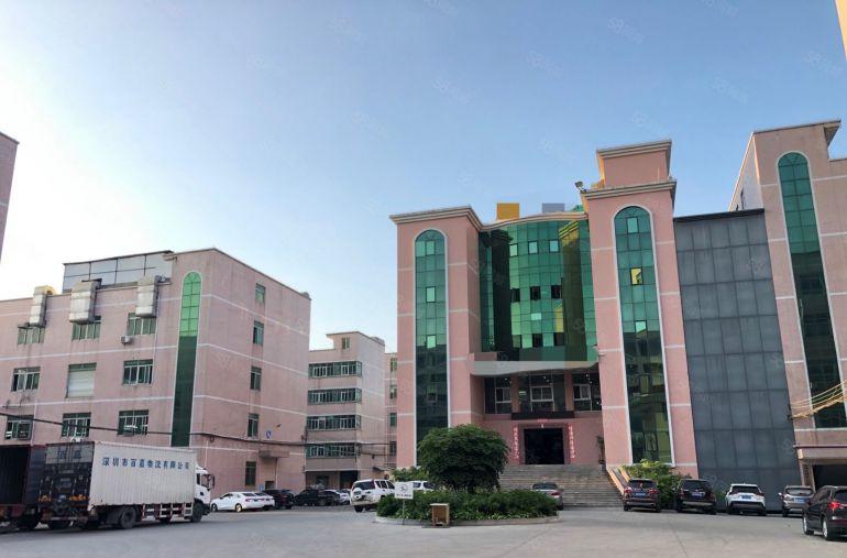 横岗荷坳地铁口工业园楼上300平精装办公室厂房低价出租好招工