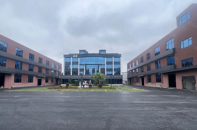 横岗六约全新产业园500平1000平分租空地超大靠近主干道！