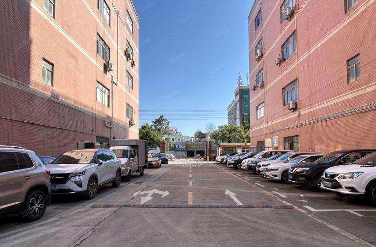 龙岗中心城原房东科技园楼上500平带装修办公室厂房出租