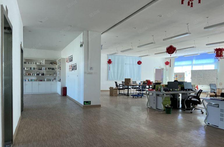 年末低价直租横岗原房东工业区新出1000平精装办公厂房出租