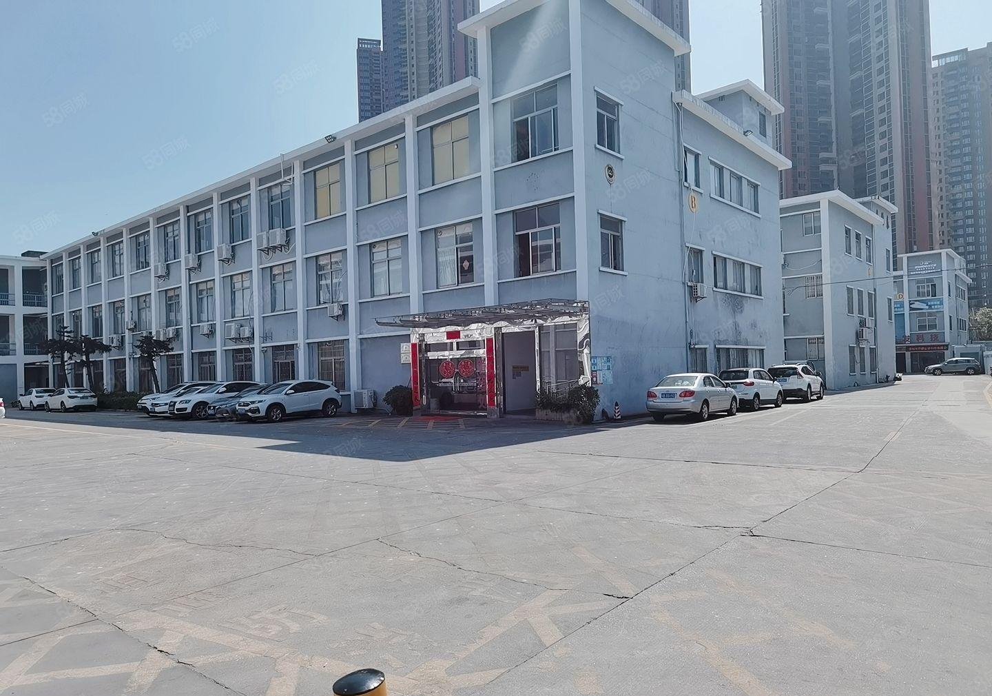 宝龙原房东大型工业园区一楼二楼各2000平方厂房实际面积出租