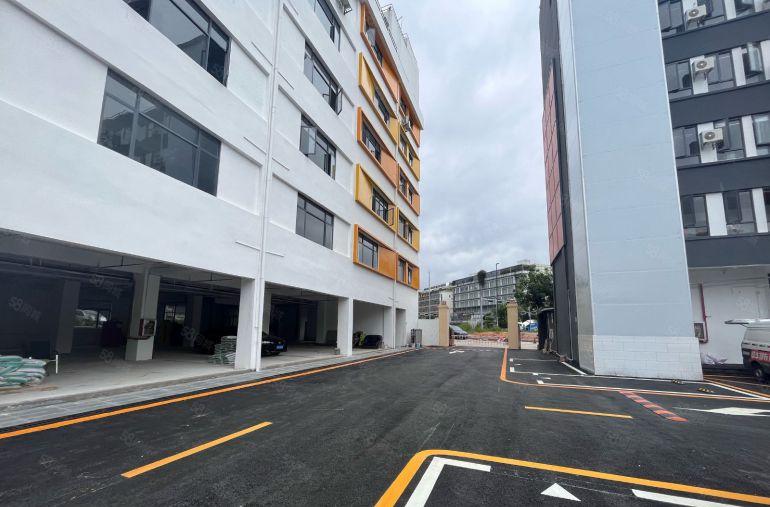 坂田全新厂房招租合同可以签到9年车位充足宿舍按需还有店铺招租