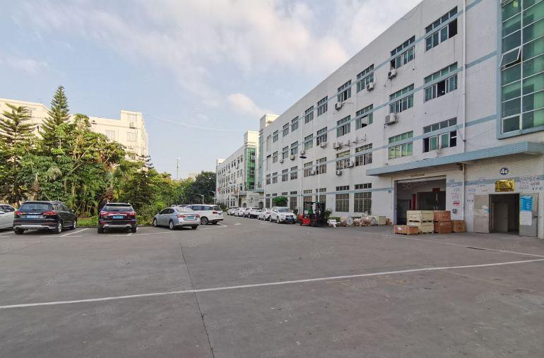 平湖辅城坳一二楼1000平方厂房仓库原房东低价出租转让可环评