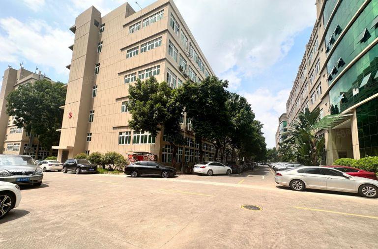 横岗六约花园式厂房仓库楼上1200平出租，带现成装修