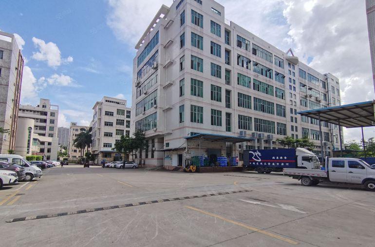 18元平湖华南城地铁口3000平厂房出租可办公仓库小面积分租