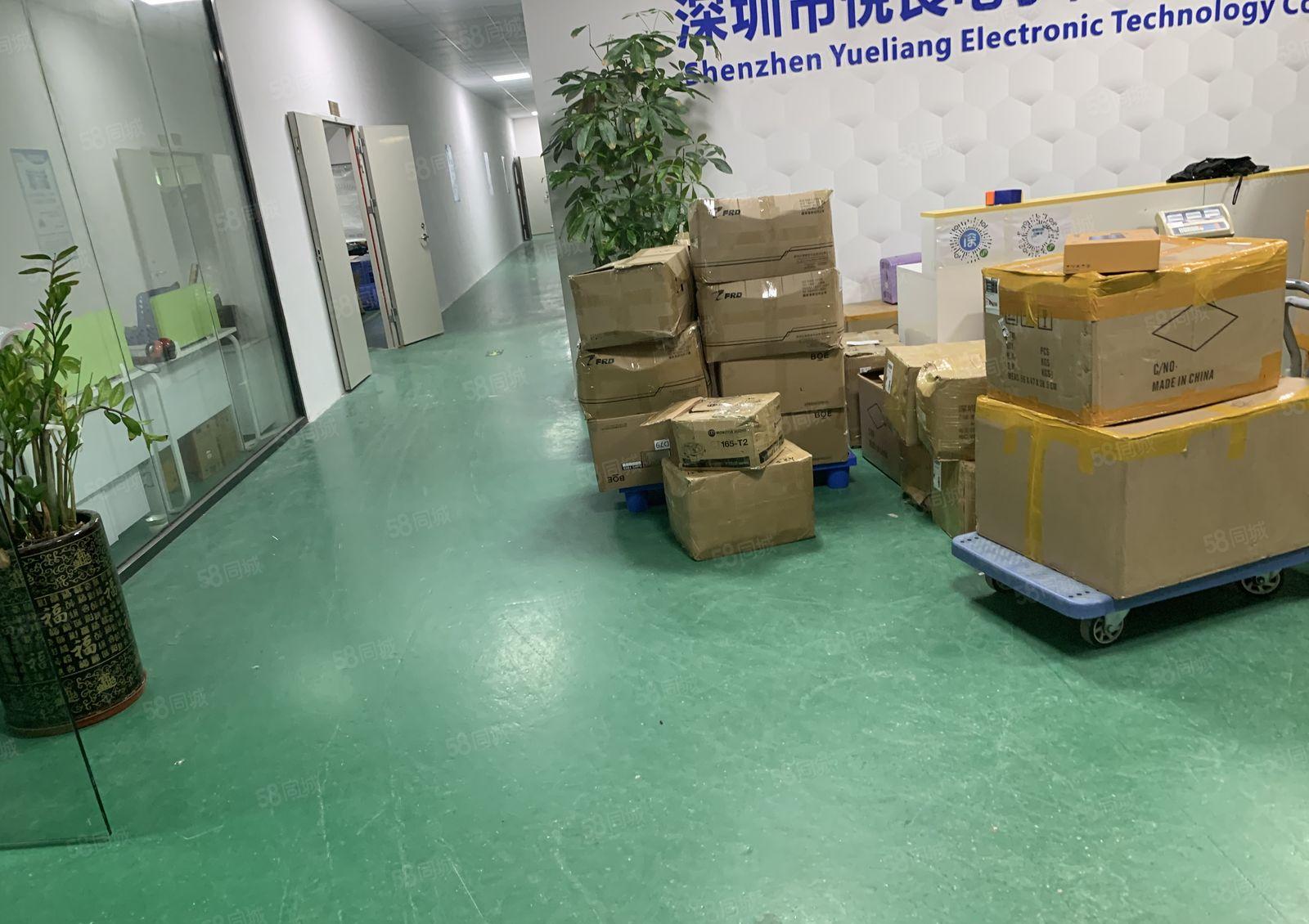 横岗地铁站附近新出3楼精装修2000平厂房出租报价25元可分