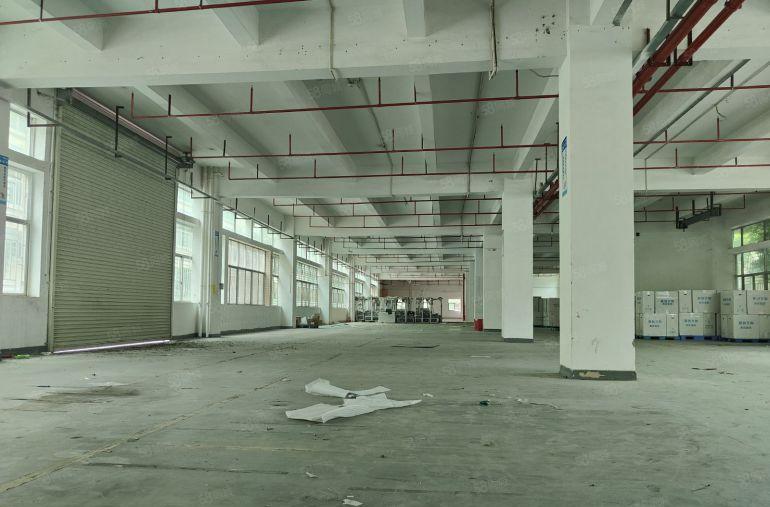 布吉原房东工业区2000平厂房一楼出租红本可分租能办环评